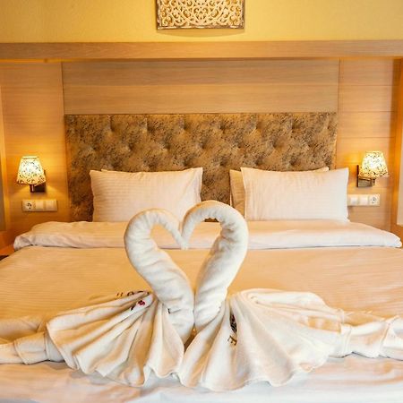 Boutique Hotel Provence Бутик Хотел Прованс Petrič Esterno foto