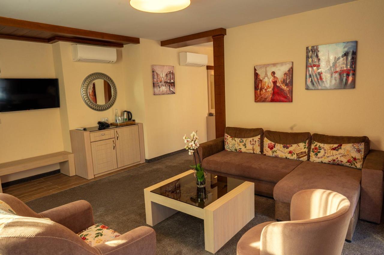 Boutique Hotel Provence Бутик Хотел Прованс Petrič Esterno foto