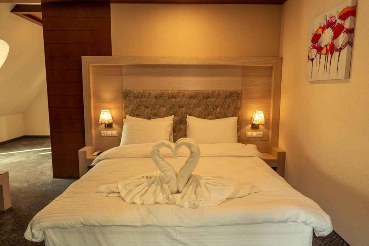 Boutique Hotel Provence Бутик Хотел Прованс Petrič Esterno foto